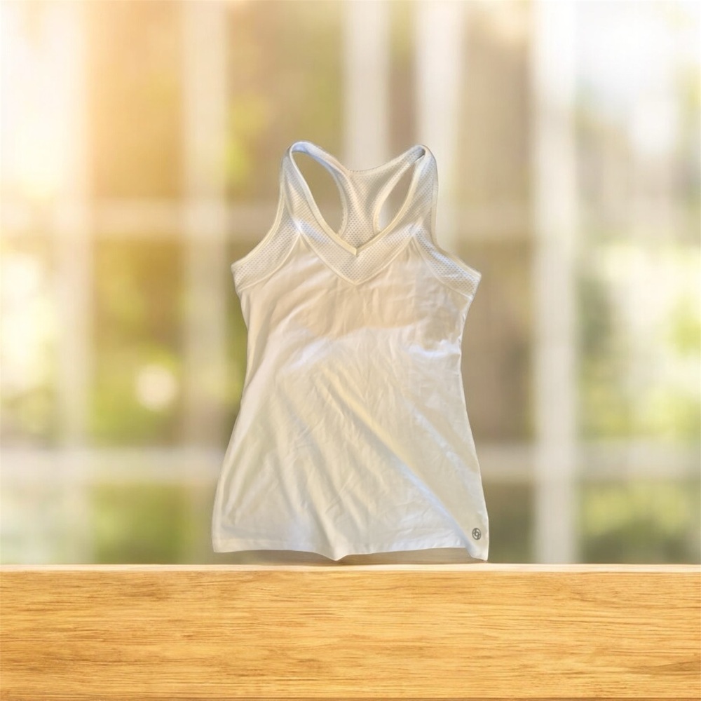 Lija Sleek White Tank Top XS